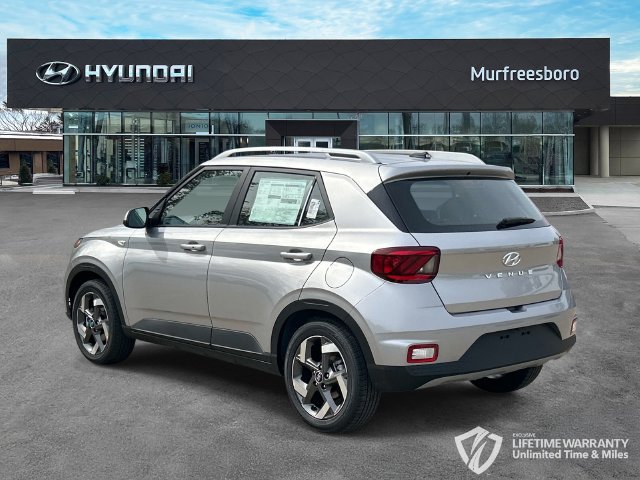 New 2026 Hyundai Venue SEL FWD image 7