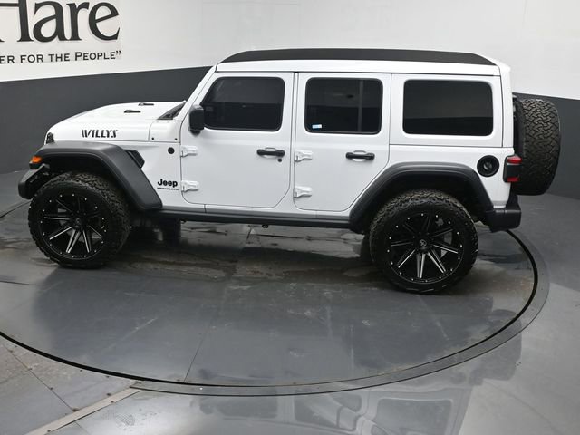 Used 2024 Jeep Wrangler Willys image 43