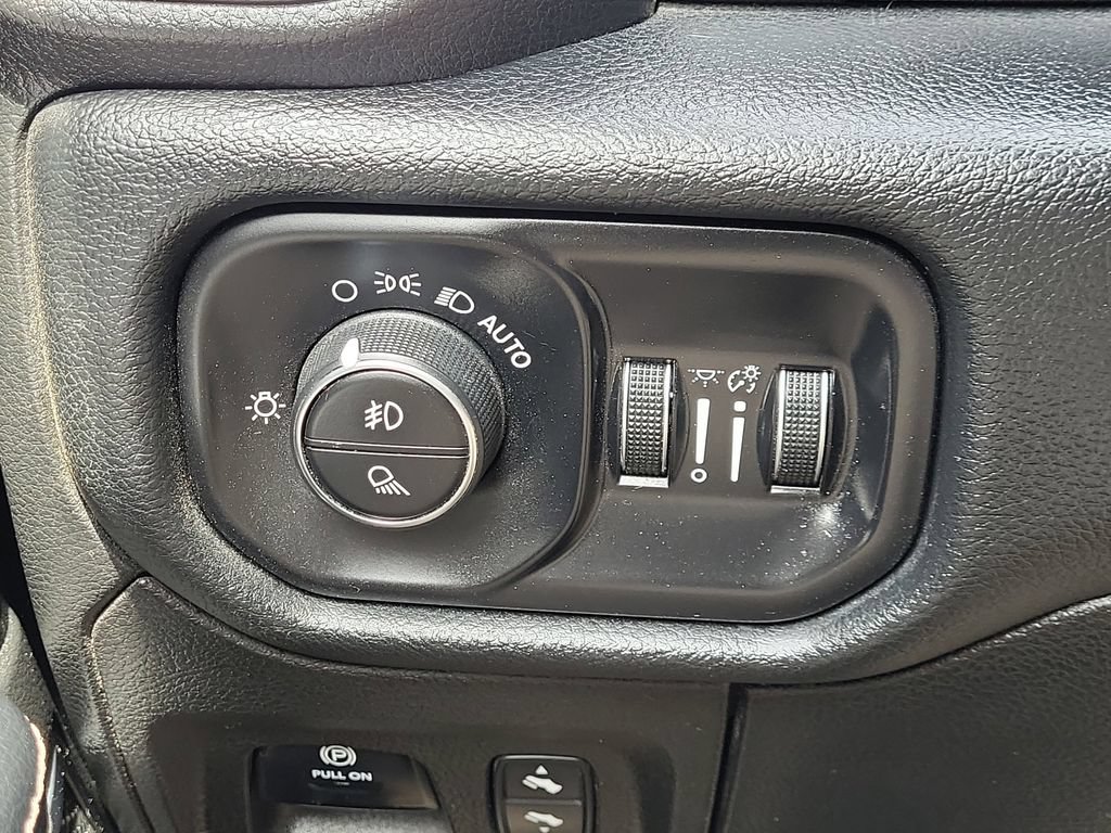 Used 2020 RAM 1500 Laramie AWD/4WD image 24