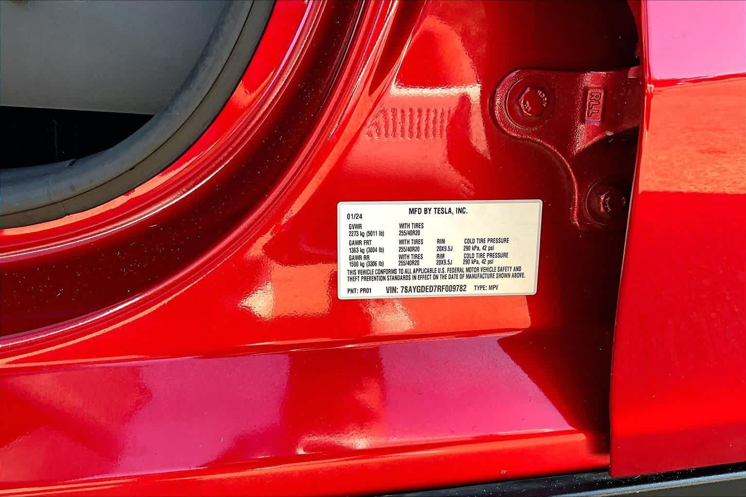 Used 2024 Tesla Model Y 2WD image 33