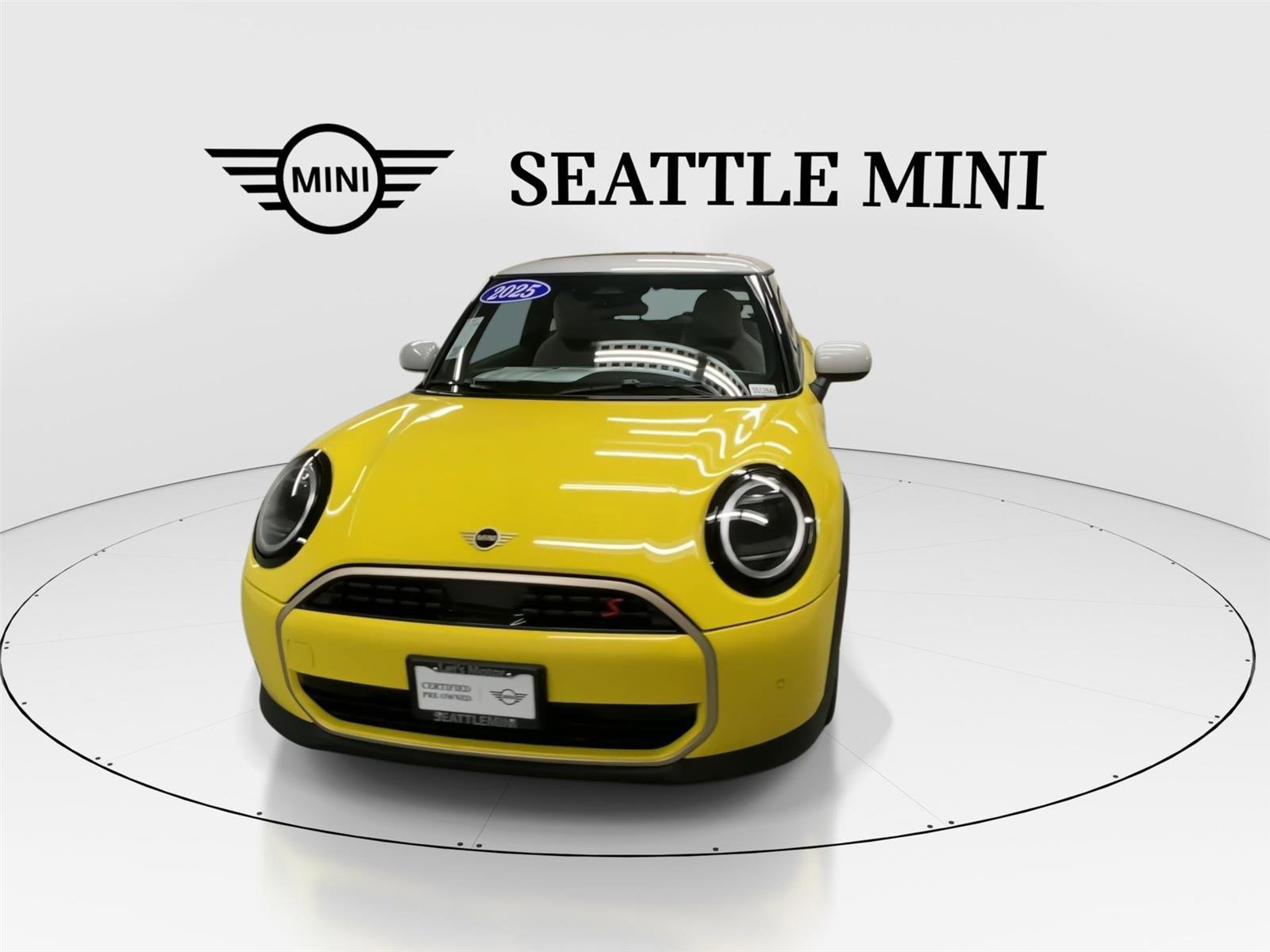 Certified 2025 MINI Cooper S image 4