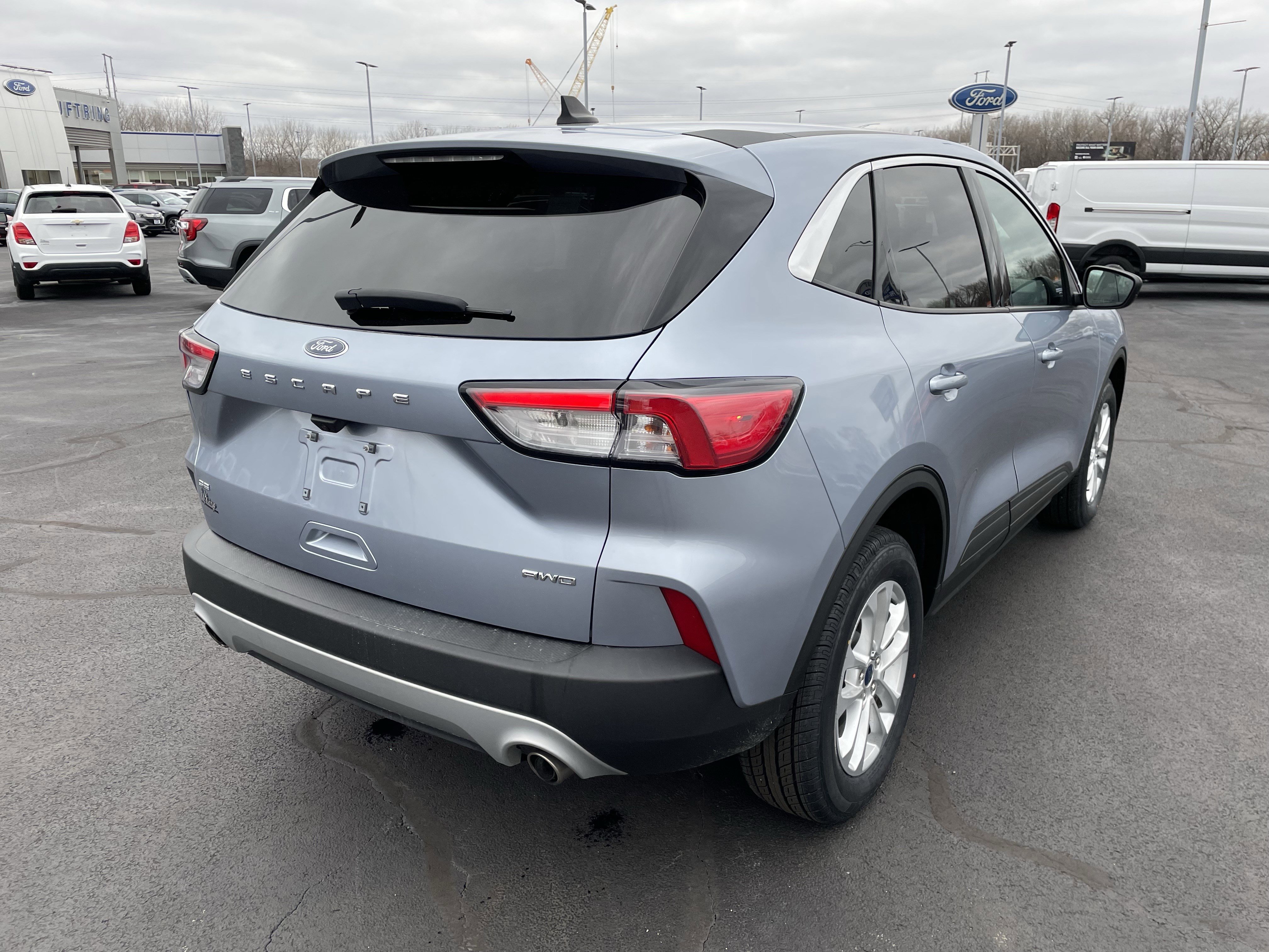 Used 2022 Ford Escape SE w/ Cold Weather Package image 7