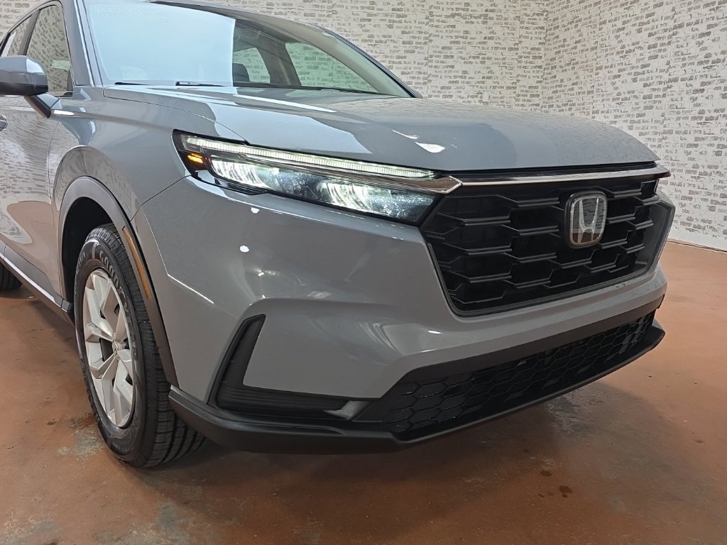 Used 2023 Honda CR-V LX image 7