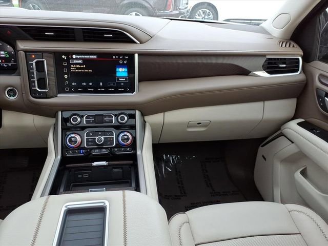 Used 2023 GMC Yukon Denali AWD/4WD image 19