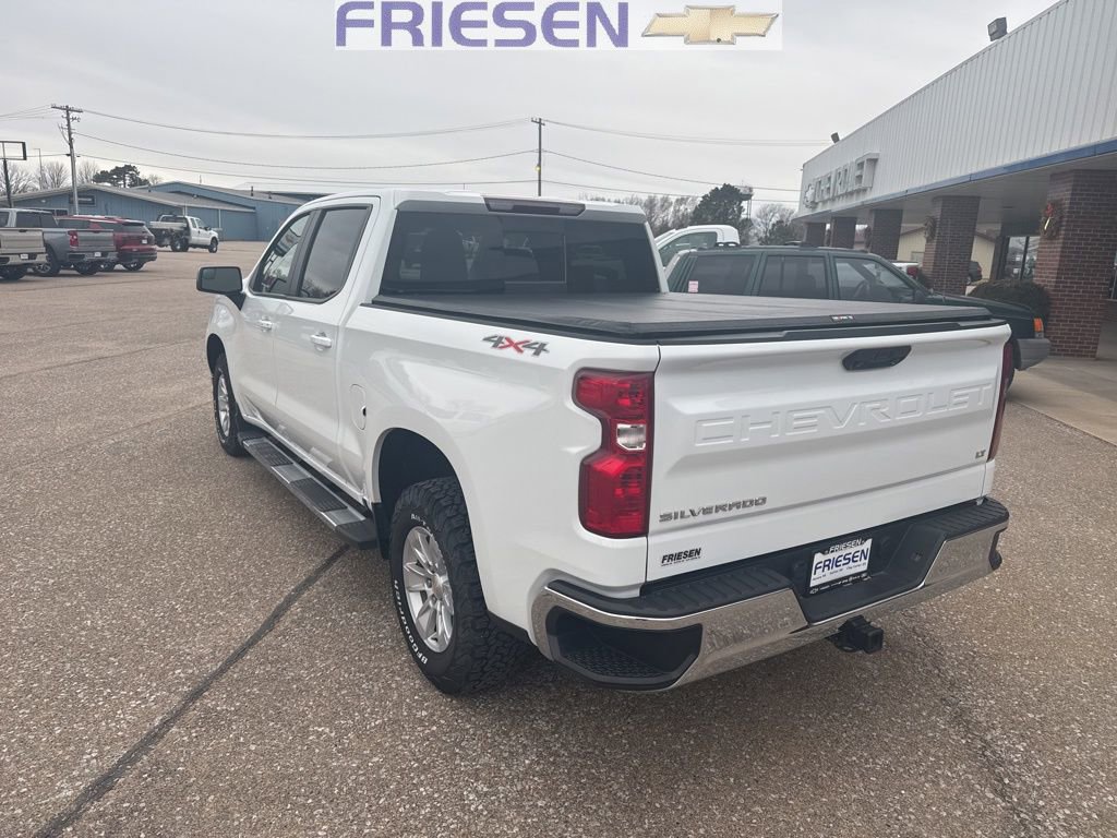 Used 2022 Chevrolet Silverado 1500 LT w/ Convenience Package II image 3