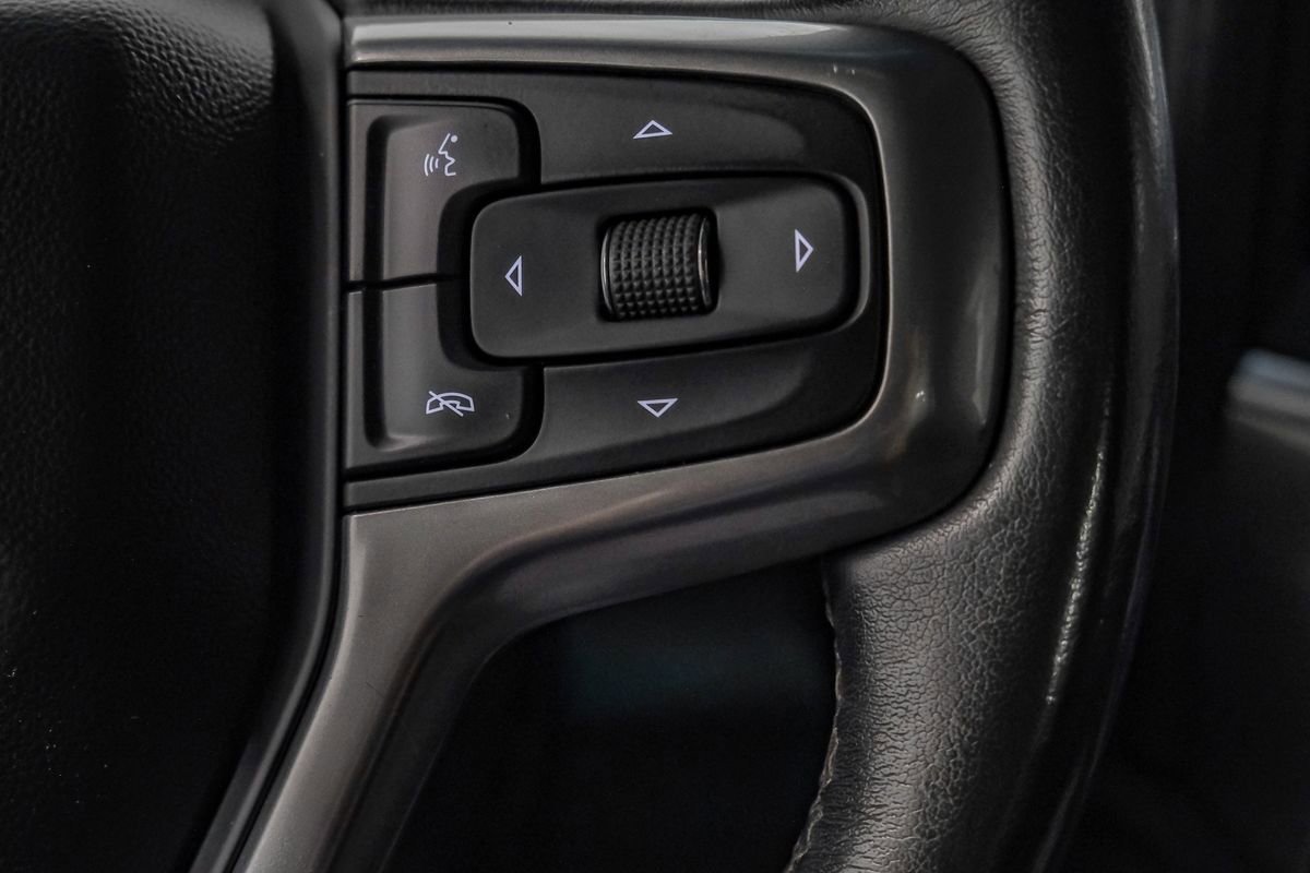 Used 2023 Chevrolet Silverado 3500 LT w/ Convenience Package AWD/4WD image 12