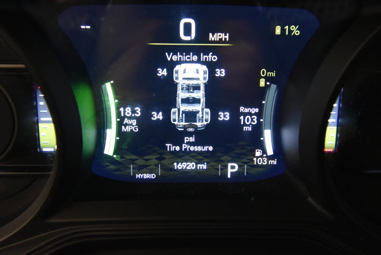 Used 2025 Jeep Wrangler Unlimited Sahara image 27