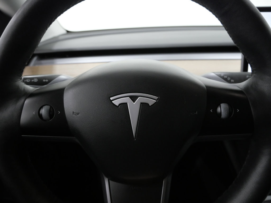 Used 2021 Tesla Model Y Long Range AWD/4WD image 15