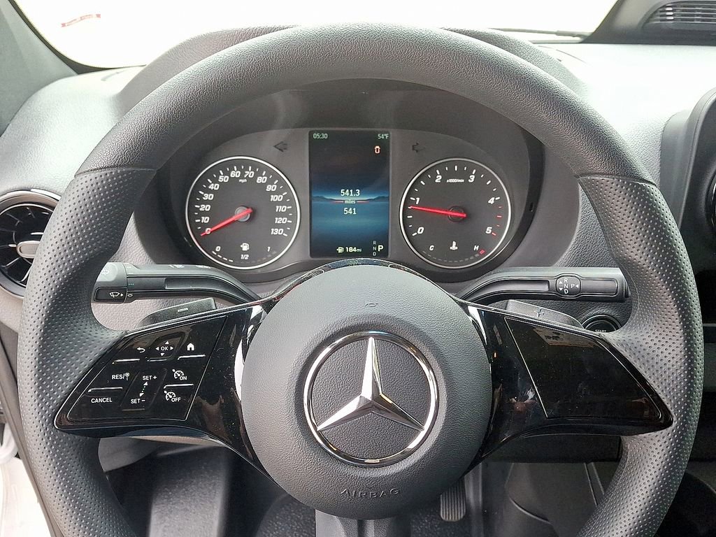 Used 2025 Mercedes-Benz Sprinter 2500 image 19