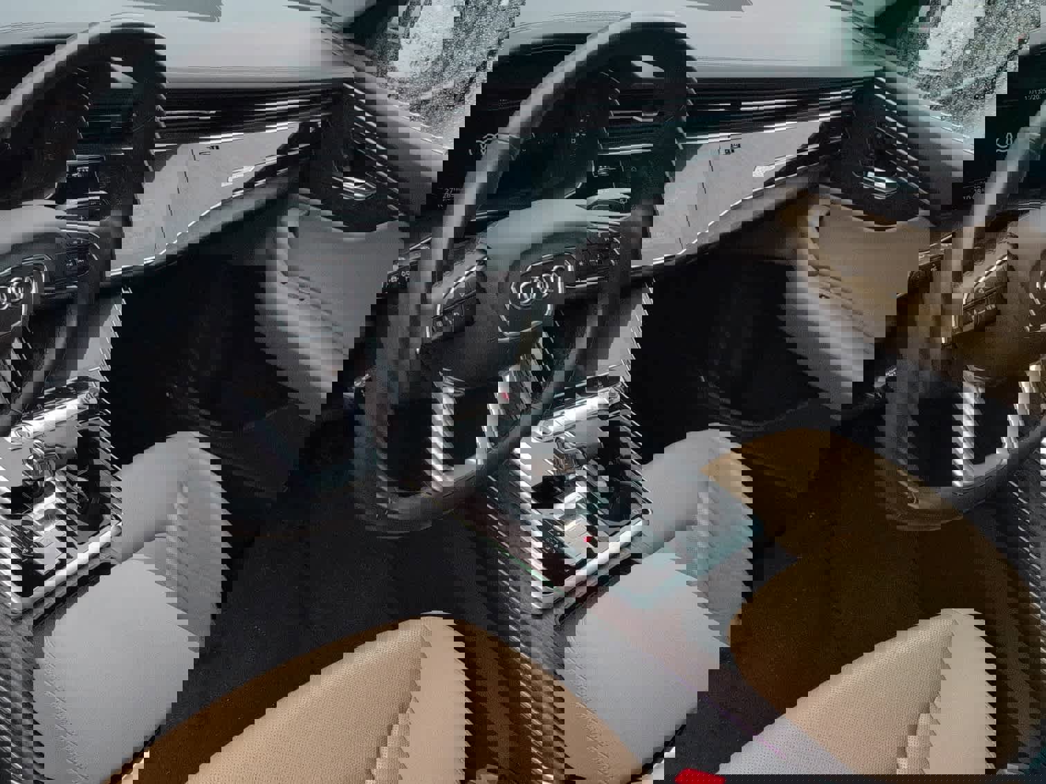 Used 2021 Audi Q8 Prestige w/ Prestige Package image 5