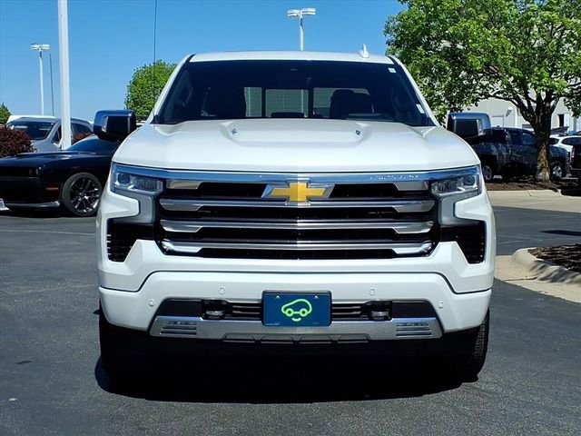 Used 2023 Chevrolet Silverado 1500 High Country w/ Technology Package AWD/4WD image 2