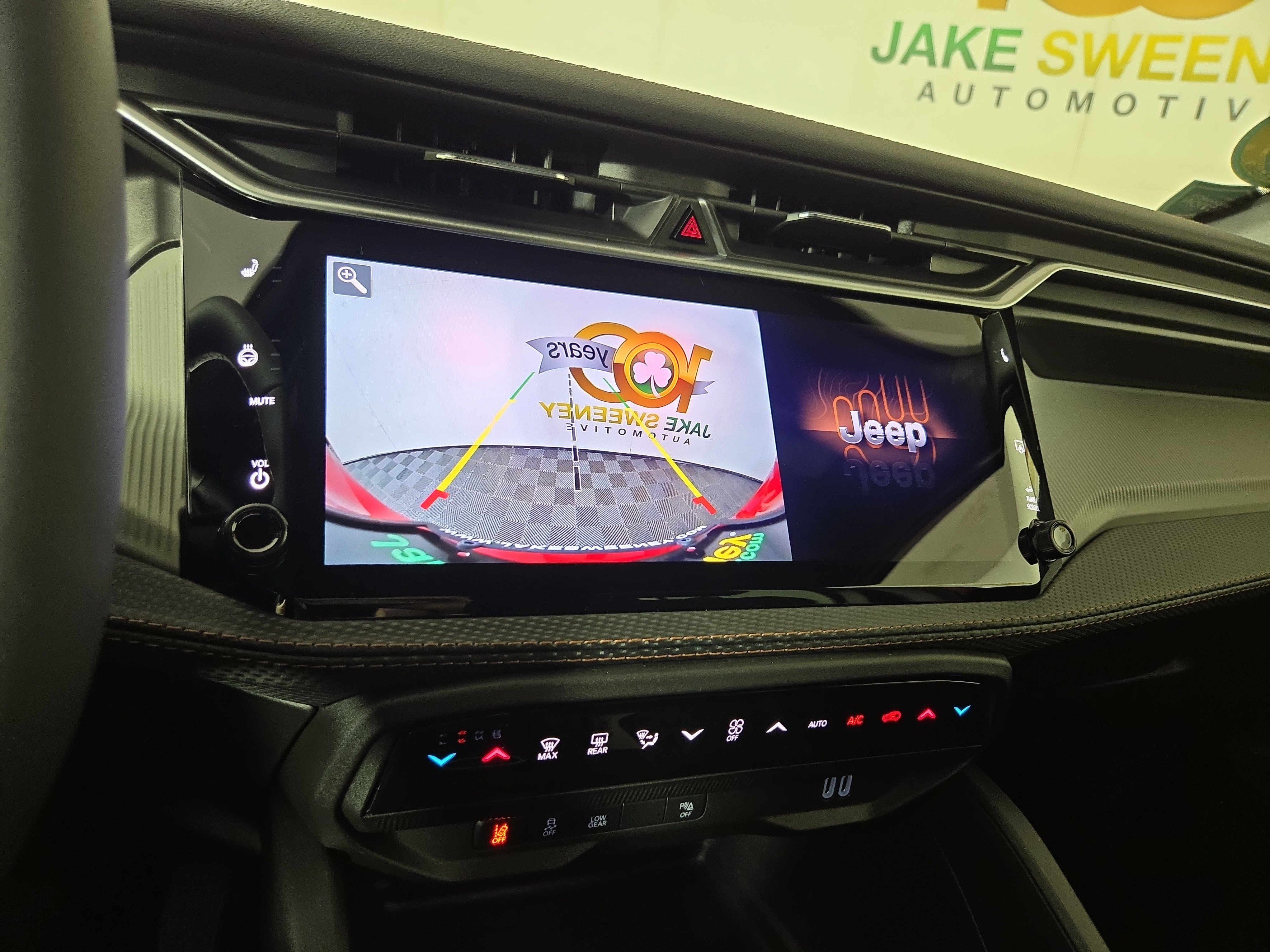 Used 2026 Jeep Cherokee Limited AWD/4WD image 21