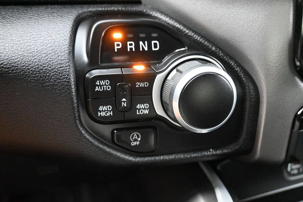Used 2022 RAM 1500 Big Horn AWD/4WD image 16