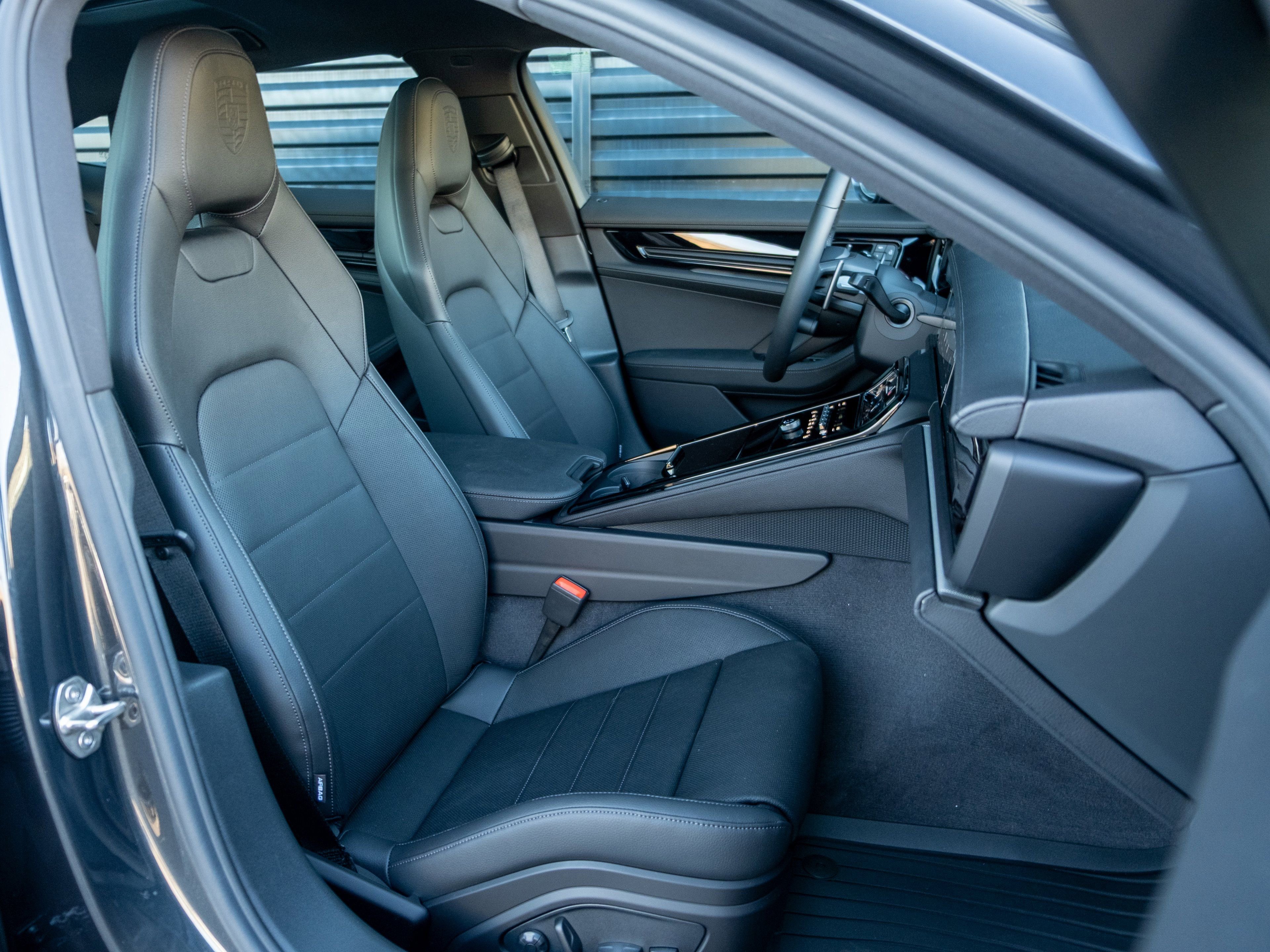 New 2026 Porsche Panamera 4 image 37