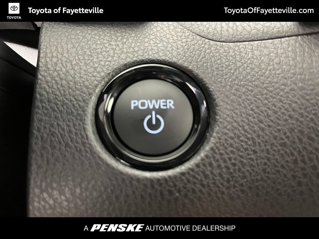 Used 2026 Toyota Camry SE FWD image 30