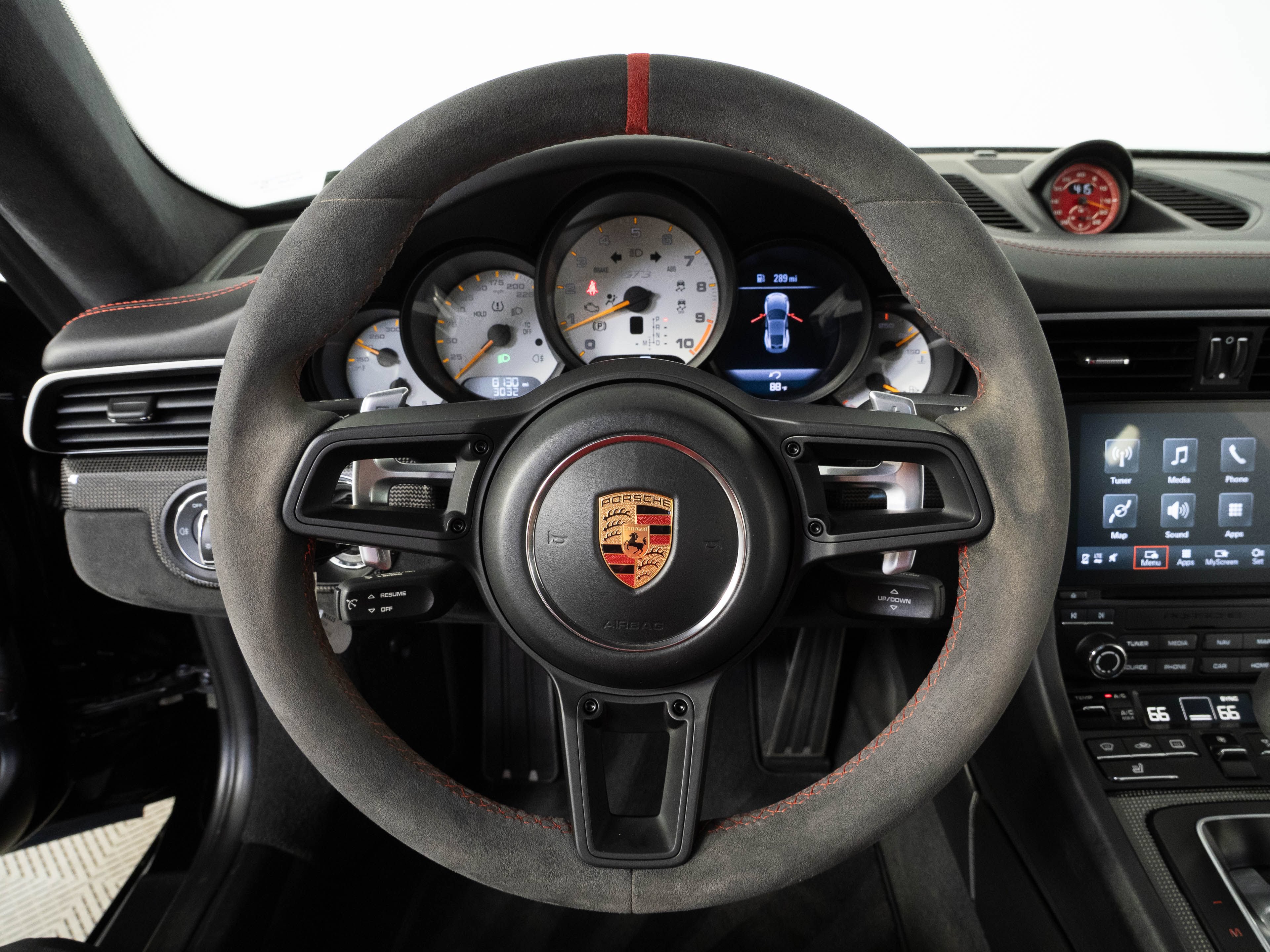 Certified 2018 Porsche 911 GT3 RWD image 9