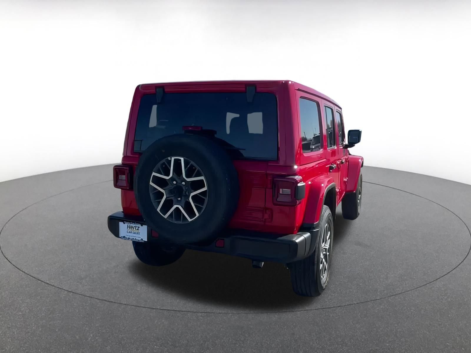 Used 2025 Jeep Wrangler Sahara image 12