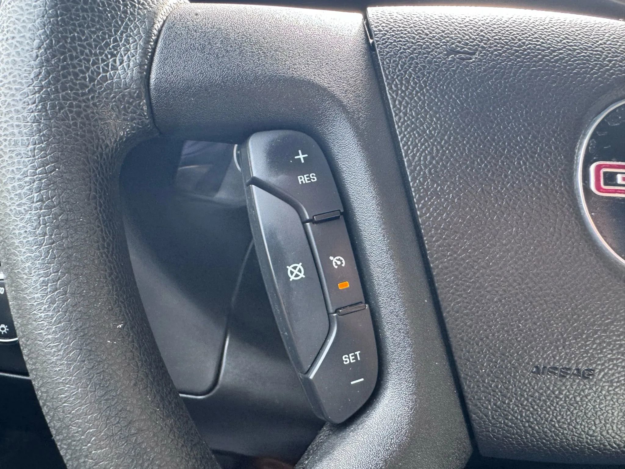 Used 2017 GMC Savana 3500 Regular Van 3D image 16