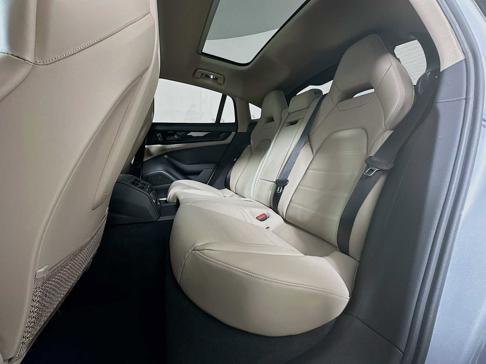 New 2026 Porsche Panamera image 22