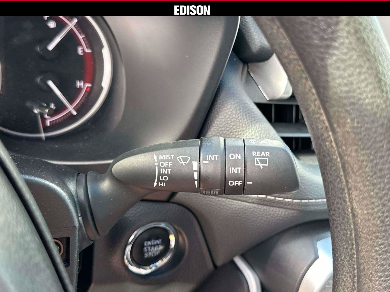 Used 2025 Toyota RAV4 XLE AWD/4WD image 22