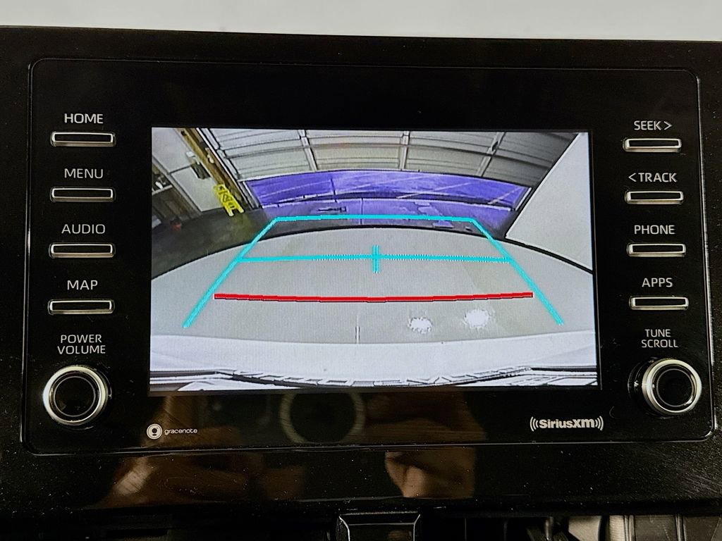 Used 2021 Toyota Camry SE image 28