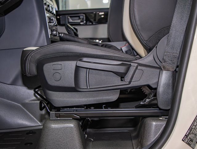 New 2025 INEOS Grenadier Station Wagon AWD/4WD image 15