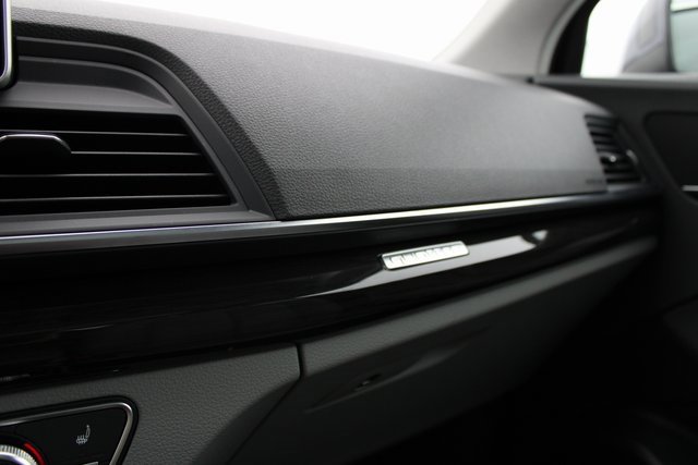 Used 2019 Audi Q5 2.0T Premium Plus w/ Premium Plus Package image 12