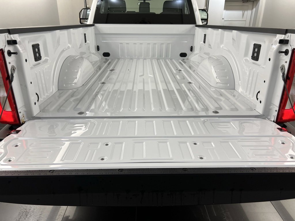 New 2026 Ford F250 XL w/ XL Chrome Package image 23