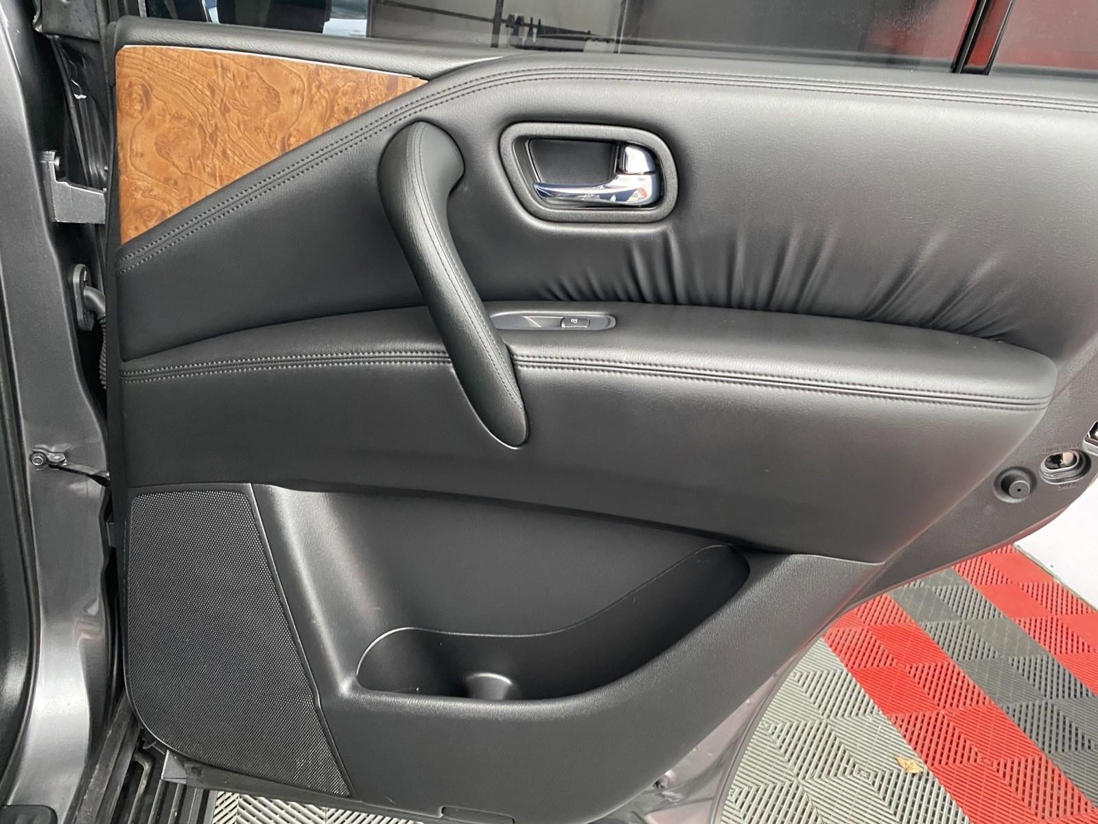 Used 2023 Nissan Armada SL w/ Captain's Chairs Package image 10