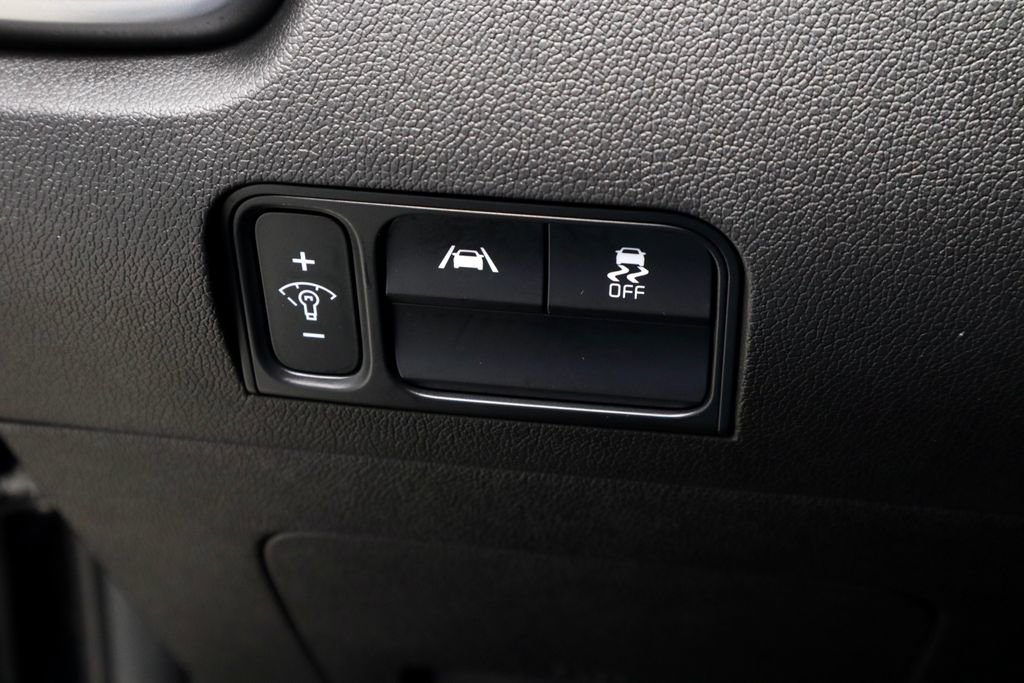 Used 2023 Kia Sorento S w/ Panoramic Sunroof Package image 30