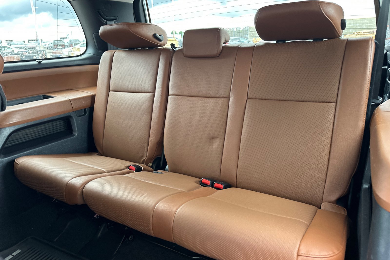 Used 2021 Toyota Sequoia Platinum AWD/4WD image 16