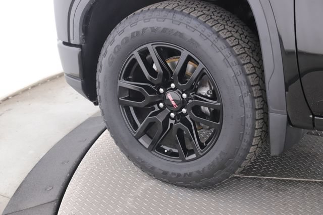Used 2025 GMC Sierra 1500 Elevation AWD/4WD image 13