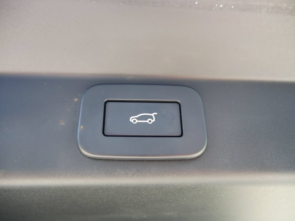 Used 2024 Land Rover Range Rover Sport SE AWD/4WD image 20