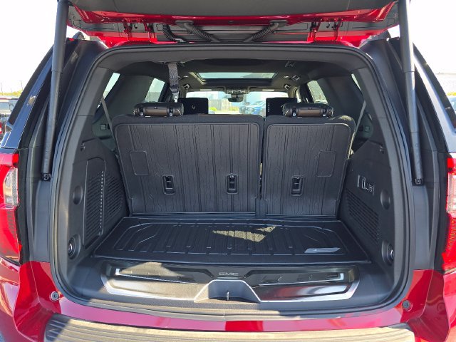 New 2026 GMC Yukon Denali Ultimate w/ LPO, Illumination Package AWD/4WD image 23