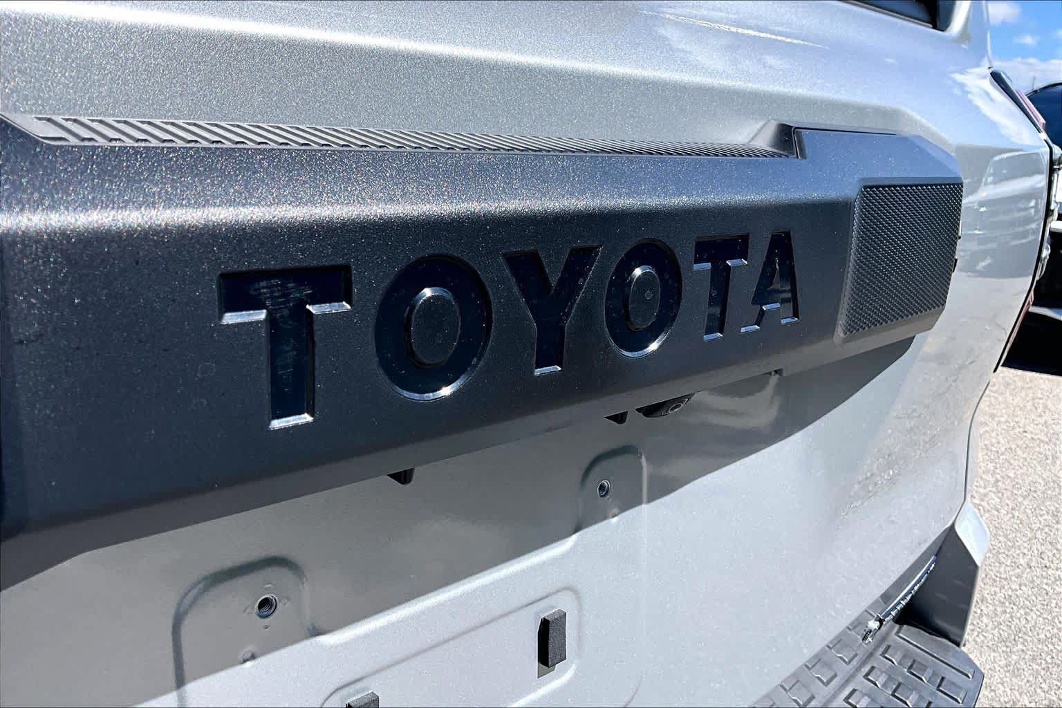 Certified 2026 Toyota 4Runner TRD Off-Road Premium AWD/4WD image 30