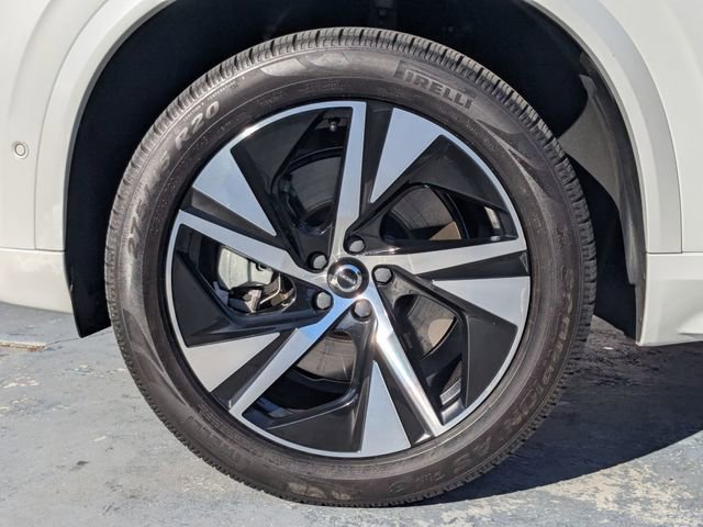 Used 2022 Volvo XC90 T8 R-Design w/ Advanced Package image 10