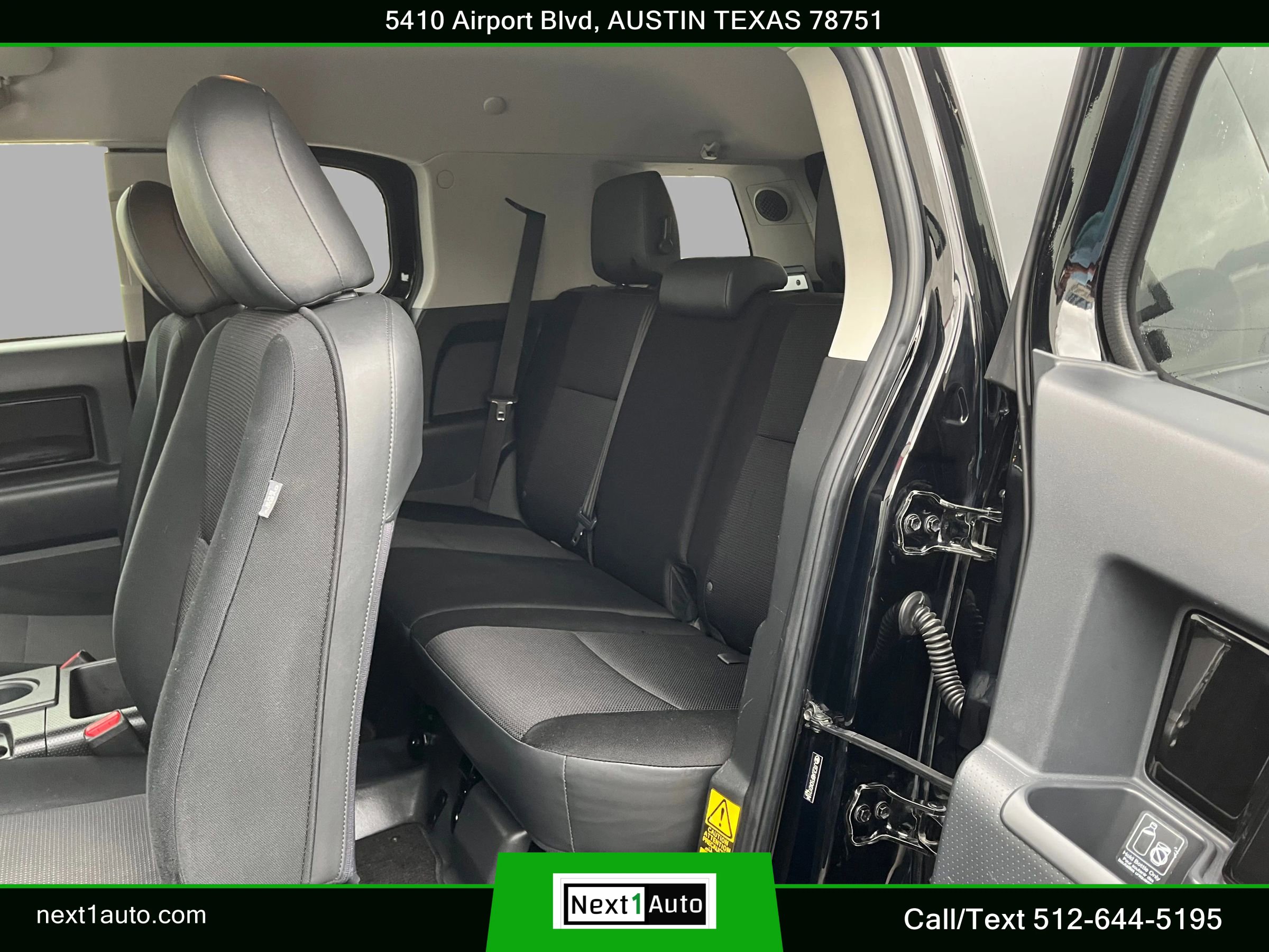 Used 2012 Toyota FJ Cruiser 2WD w/ Upgrade Pkg image 30