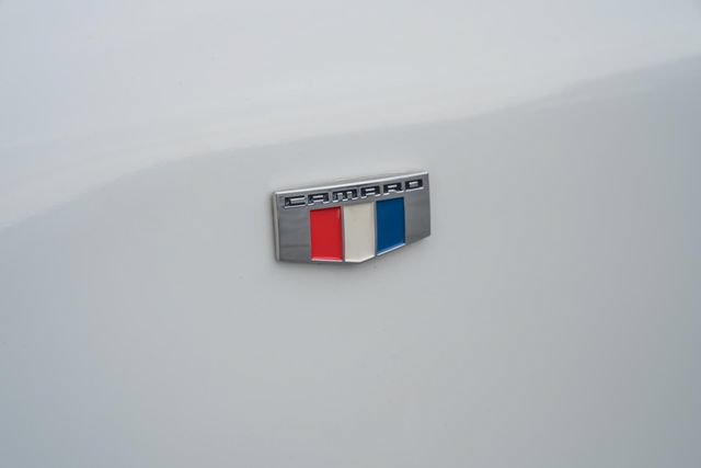 Used 2016 Chevrolet Camaro SS RWD image 14