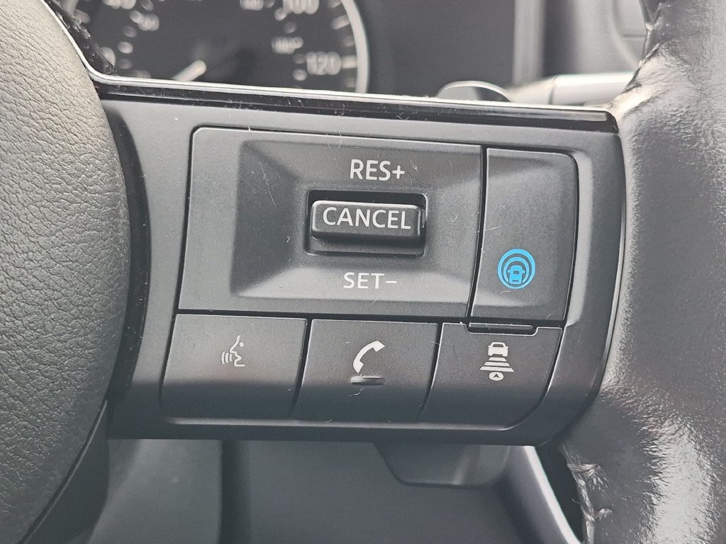 Used 2023 Nissan Rogue SV w/ SV Premium B Package AWD/4WD image 16