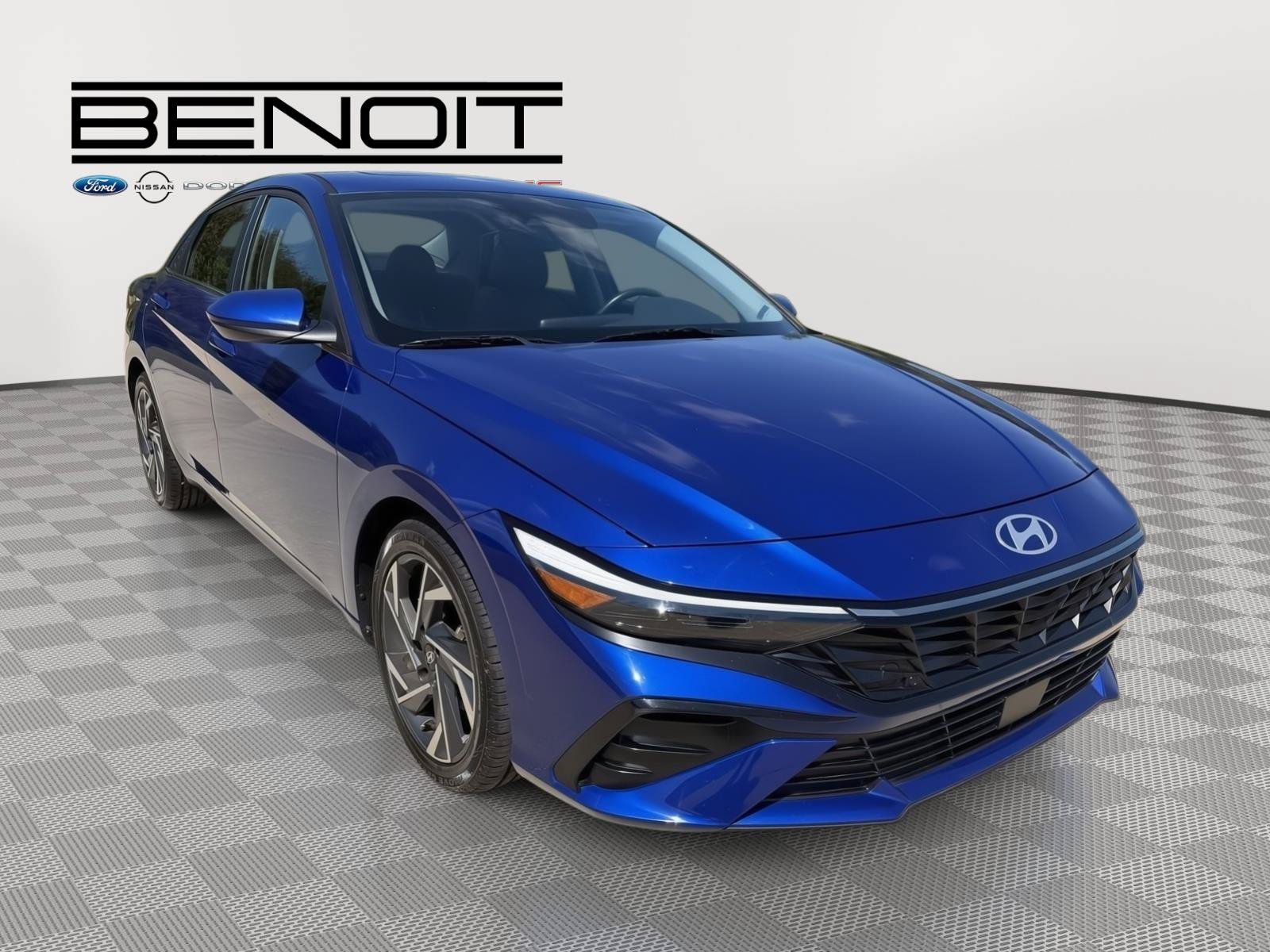 Used 2025 Hyundai Elantra SEL FWD image 7