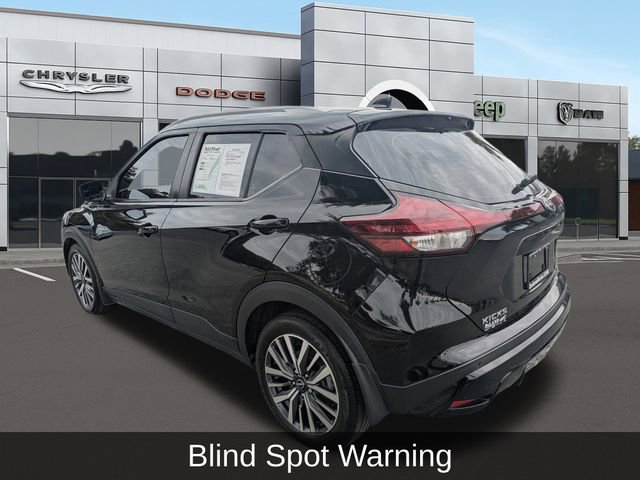 Used 2022 Nissan Kicks SV image 6