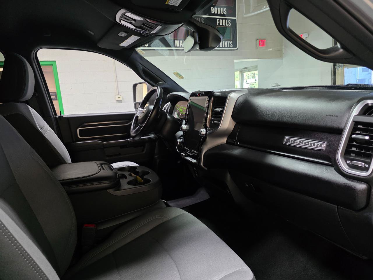 Used 2024 RAM 2500 Big Horn w/ Level 2 Equipment Group AWD/4WD image 26