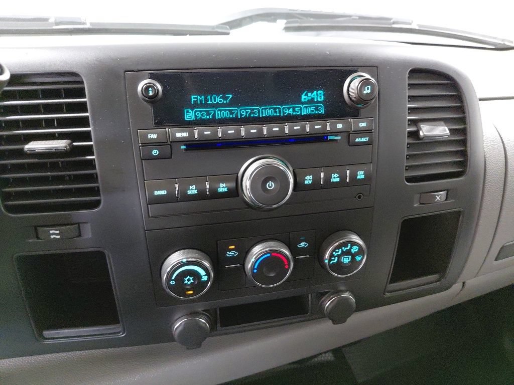 Used 2008 Chevrolet Silverado 2500 W/T AWD/4WD image 23