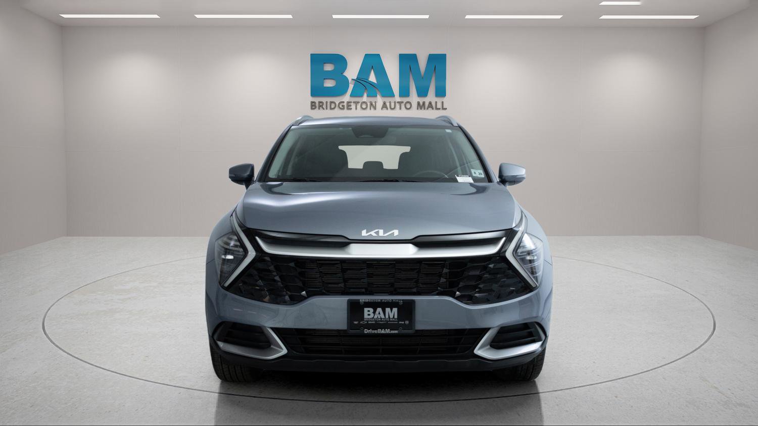Used 2024 Kia Sportage EX AWD/4WD image 2