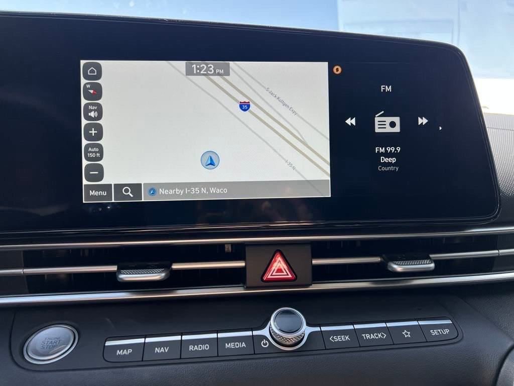 Used 2025 Hyundai Elantra Sport image 23