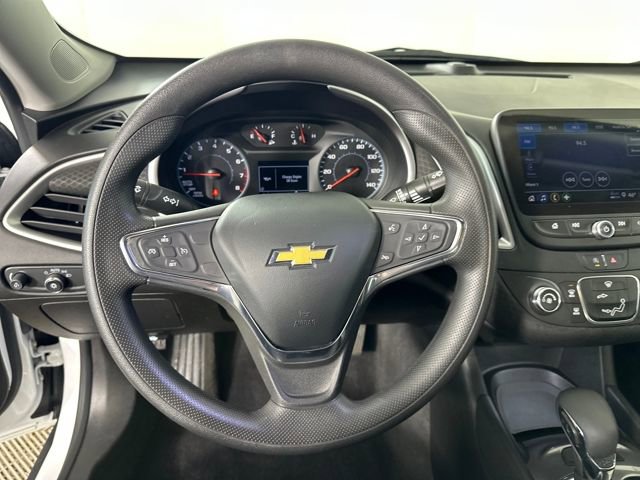 Used 2021 Chevrolet Malibu LS image 14