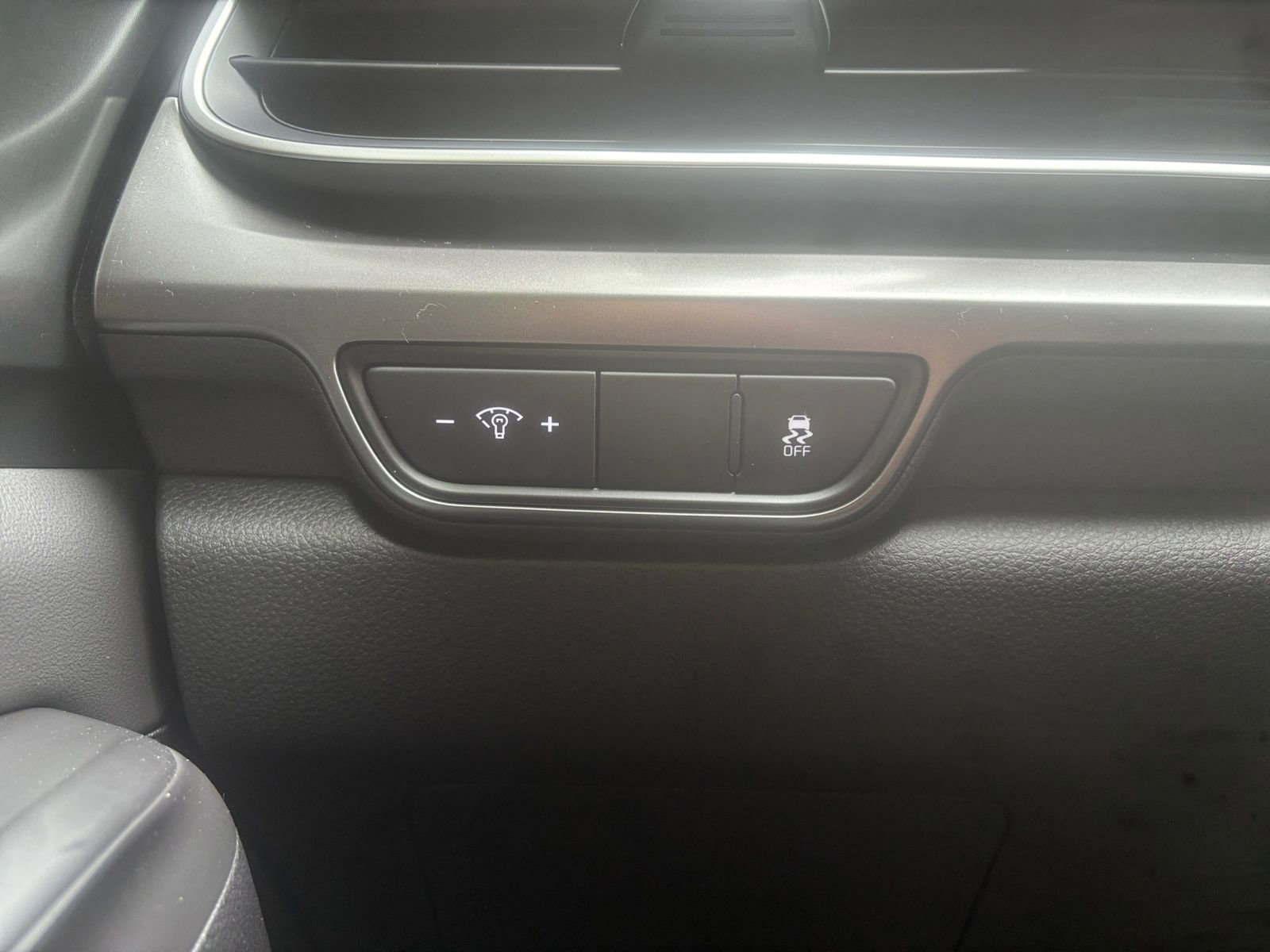 New 2026 Kia Carnival SX w/ SX Dark Edition Package FWD image 21