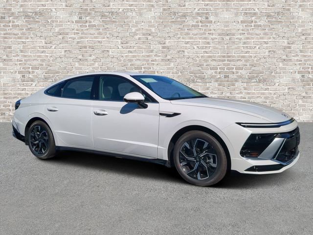 Certified 2025 Hyundai Sonata SEL image 1