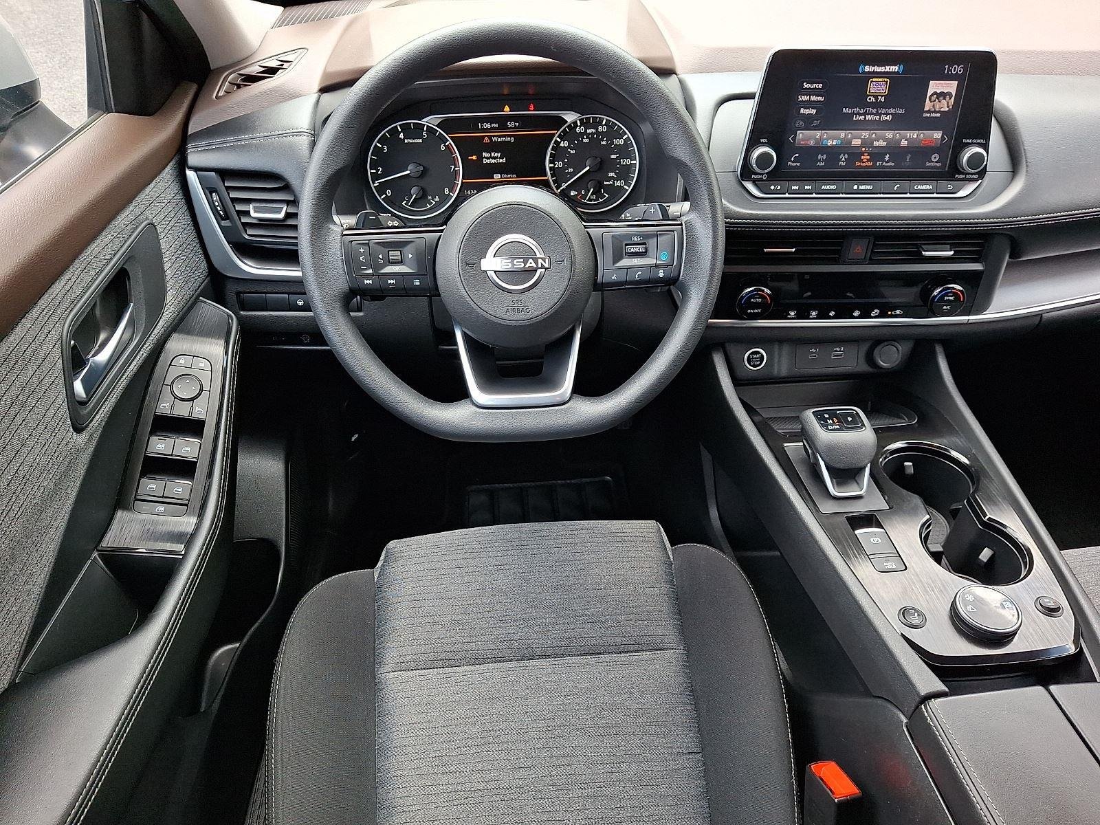 Used 2023 Nissan Rogue SV AWD/4WD image 10