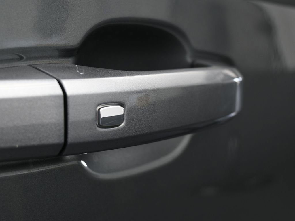 Used 2021 Chevrolet Silverado 1500 RST image 41